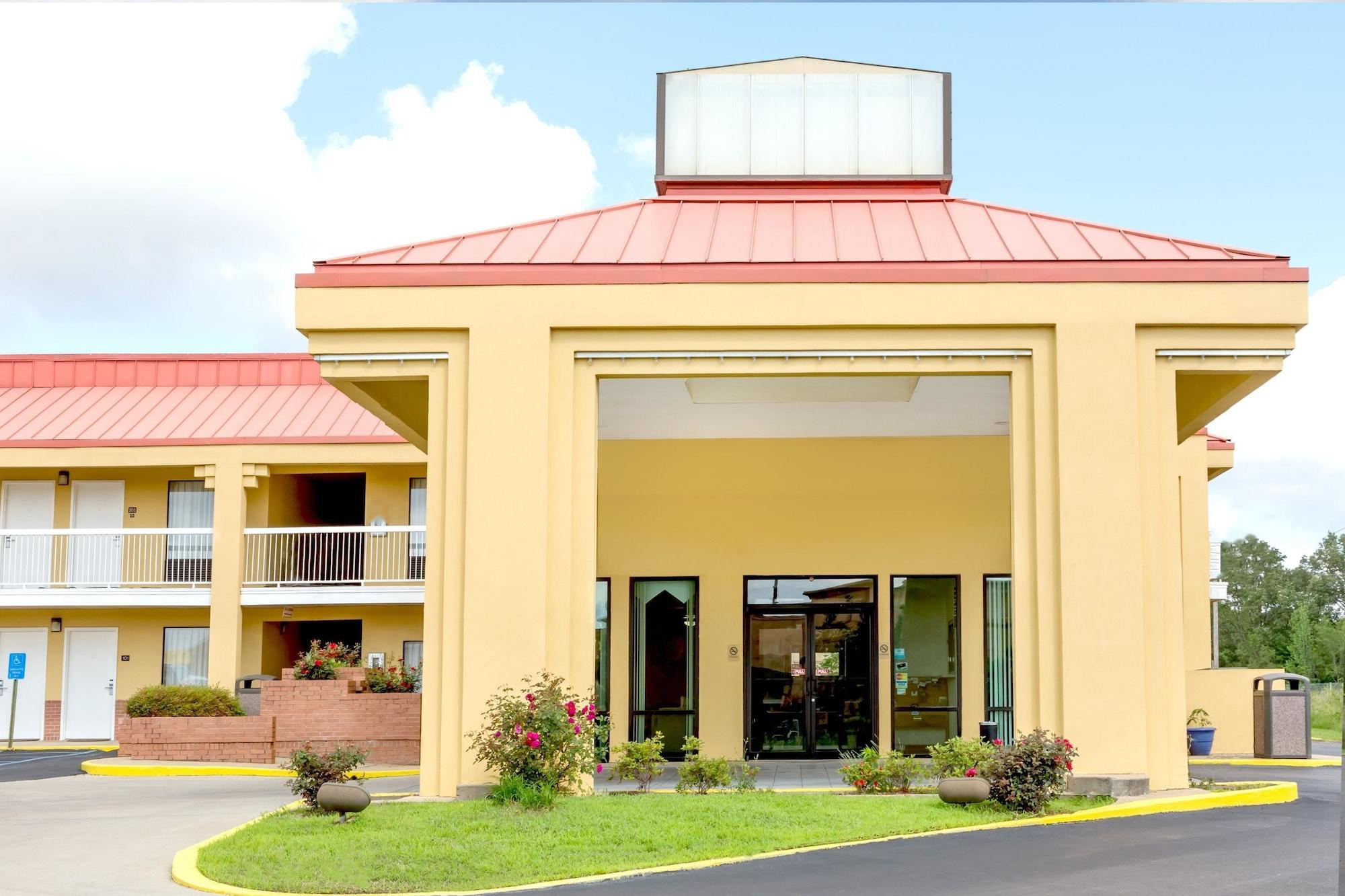 Super 8 By Wyndham Madison/Ridgeland Area Ξενοδοχείο Εξωτερικό φωτογραφία